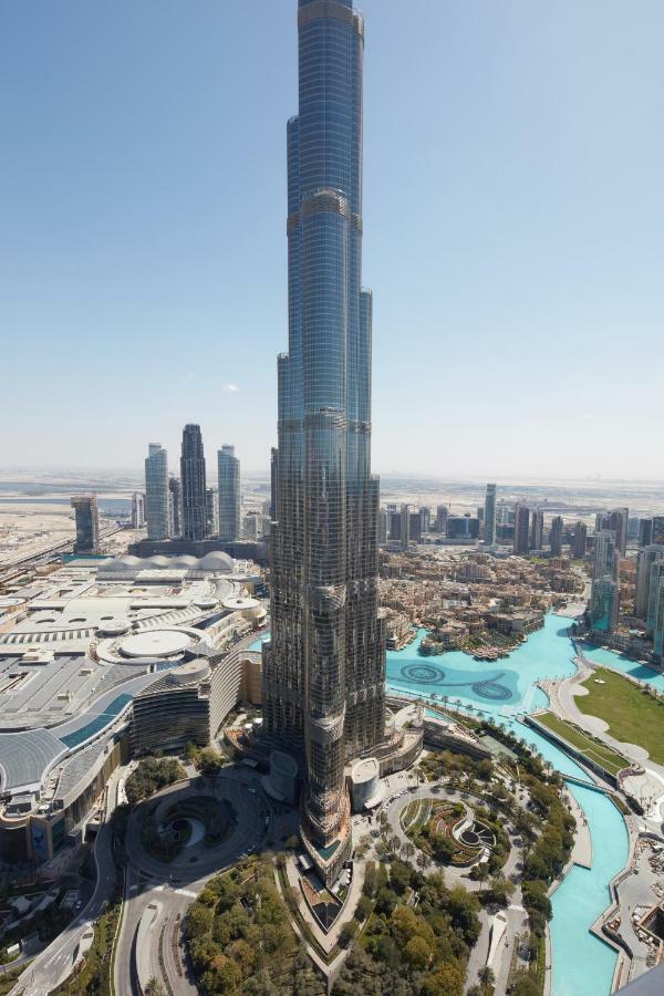 Fantastay- Burj Vista 03 Bedroom Plus Maids Dubai