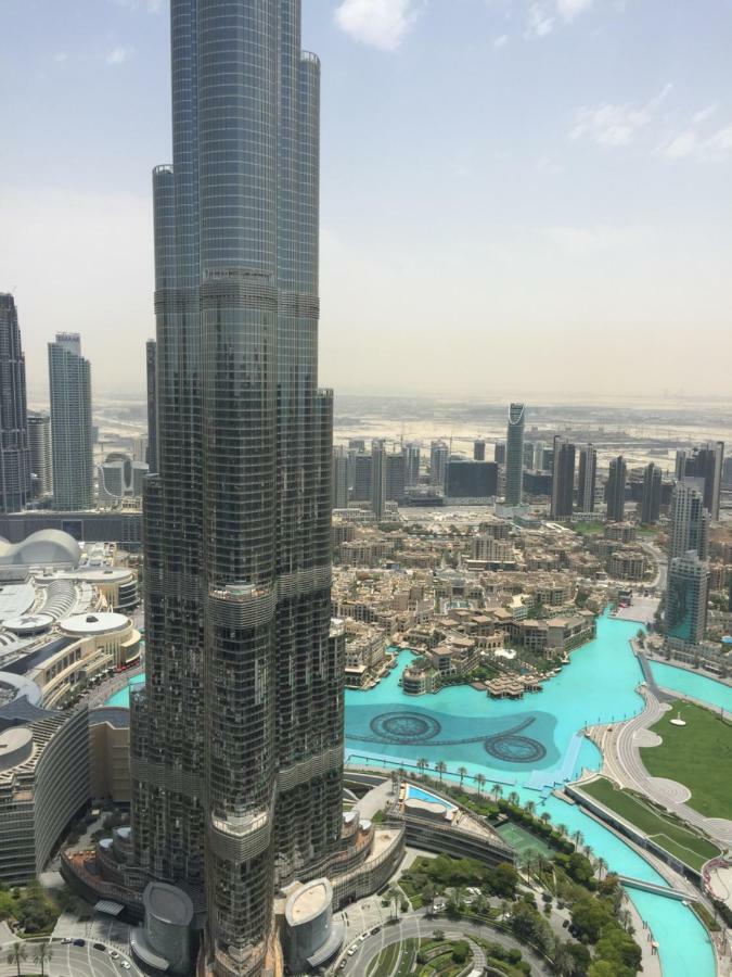 Fantastay- Burj Vista 03 Bedroom Plus Maids Apartment *