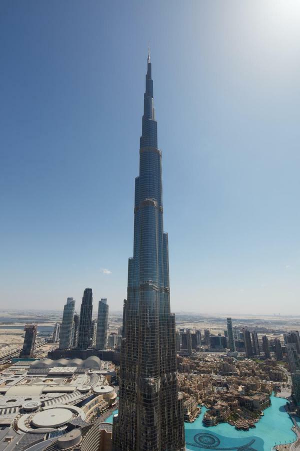 Fantastay- Burj Vista 03 Bedroom Plus Maids Apartment *