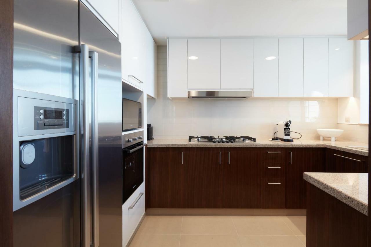 Apartment Fantastay- Burj Vista 03 Bedroom Plus Maids *